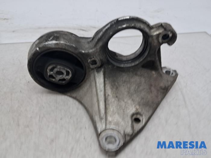 Gebruikte Motorrubber Peugeot 307 CC (3B) 2.0 16V Prijs € 95,40 Margeregeling aangeboden door Maresia Parts