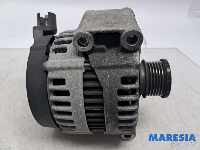 Gebruikte Dynamo Peugeot 308 CC (4B) 1.6 16V THP 155 Prijs € 49,00 Margeregeling aangeboden door Maresia Parts