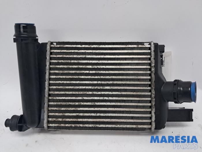 Gebruikte Intercooler Renault Captur I (2R) 1.2 TCE 16V EDC Prijs € 74,95 Margeregeling aangeboden door Maresia Parts