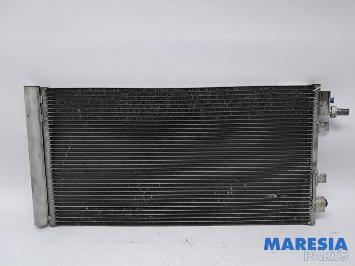Gebruikte Airco Condensor Renault Megane III Grandtour (KZ) 1.2 16V TCE 115 Prijs € 50,00 Margeregeling aangeboden door Maresia Parts