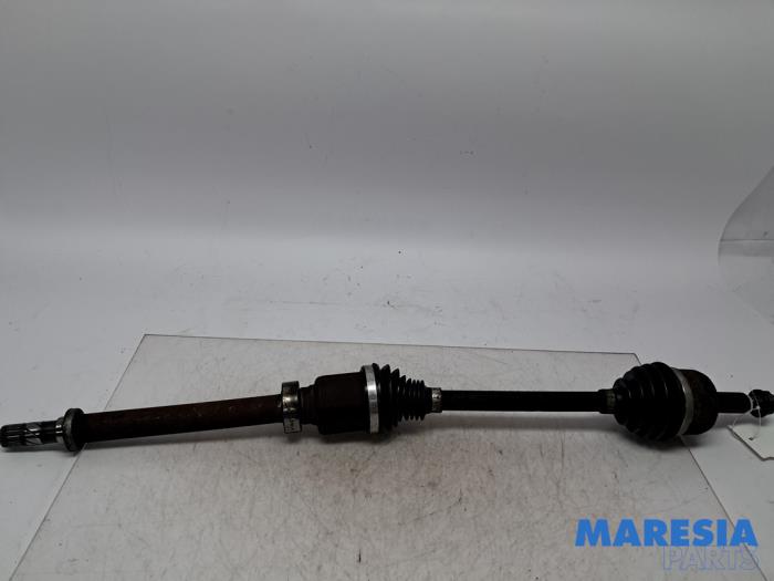 Gebruikte Steekas rechts-voor Renault Megane III Grandtour (KZ) 1.2 16V TCE 115 Prijs € 99,00 Margeregeling aangeboden door Maresia Parts