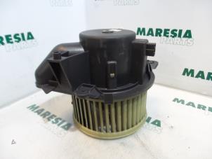 Gebruikte Kachel Ventilatiemotor Fiat Doblo (223A/119) 1.4 Prijs € 25,00 Margeregeling aangeboden door Maresia Parts