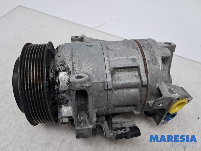 Gebruikte Aircopomp Renault Talisman Estate (RFDK) 1.3 TCE 160 16V Prijs € 152,50 Margeregeling aangeboden door Maresia Parts