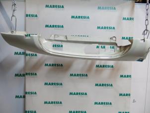 Gebruikte Achterlicht links Fiat Doblo (223A/119) 1.4 Prijs € 35,00 Margeregeling aangeboden door Maresia Parts