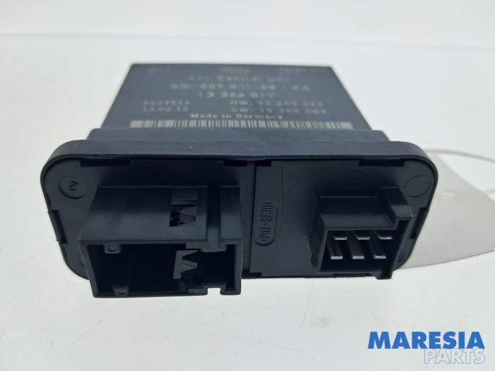 Gebruikte Module Verlichting Opel Astra J Sports Tourer (PD8/PE8/PF8) 1.4 Turbo 16V Prijs € 99,99 Margeregeling aangeboden door Maresia Parts