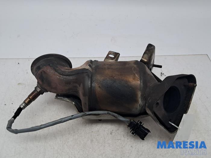 Gebruikte Katalysator Opel Astra J Sports Tourer (PD8/PE8/PF8) 1.4 Turbo 16V Prijs € 252,50 Margeregeling aangeboden door Maresia Parts