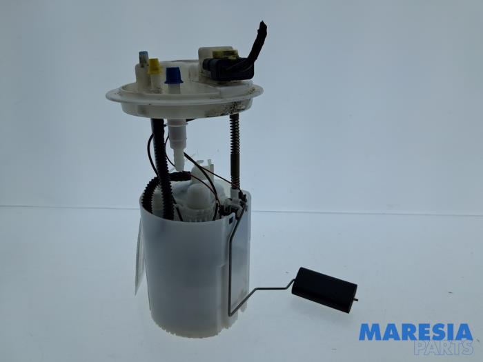 Gebruikte Tank element Pomp Fiat 500C (312) 0.9 TwinAir 85 Prijs € 25,00 Margeregeling aangeboden door Maresia Parts