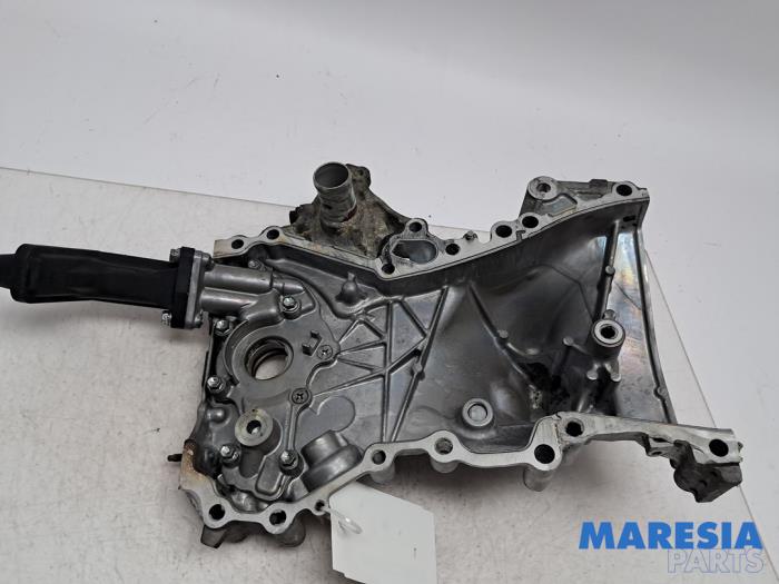 Gebruikte Distributiedeksel Peugeot 107 1.0 12V Prijs € 59,99 Margeregeling aangeboden door Maresia Parts