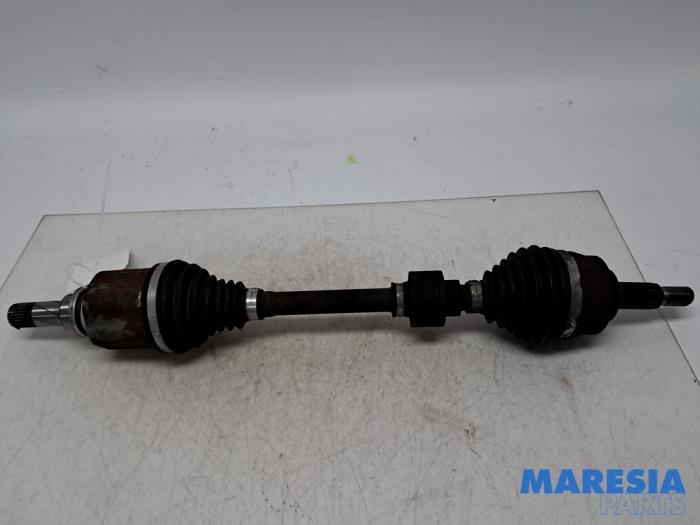 Gebruikte Aandrijfas links-voor Renault Arkana (RJLL) 1.6 E-Tech 145 16V Prijs € 363,00 Inclusief btw aangeboden door Maresia Parts