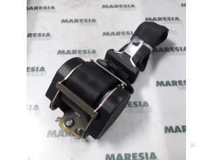 Gebruikte Veiligheidsgordel links-achter Citroen C8 (EA/EB) 2.0 HDi 16V Prijs € 50,00 Margeregeling aangeboden door Maresia Parts