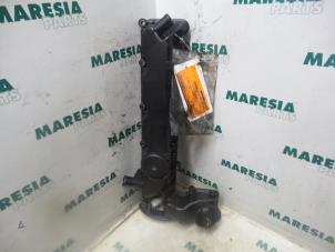 Gebruikte Kleppendeksel Citroen C8 (EA/EB) 2.0 HDi 16V Prijs € 40,00 Margeregeling aangeboden door Maresia Parts