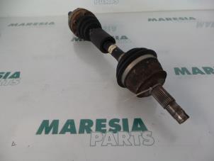 Gebruikte Steekas links-voor Alfa Romeo 156 (932) 2.0 Twin Spark 16V Prijs € 50,00 Margeregeling aangeboden door Maresia Parts