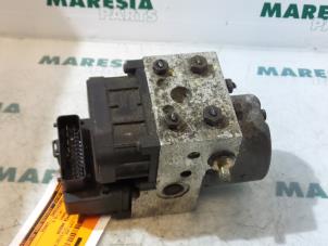 Gebruikte ABS Pomp Alfa Romeo 156 (932) 2.0 Twin Spark 16V Prijs € 45,00 Margeregeling aangeboden door Maresia Parts