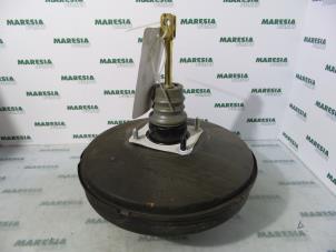 Gebruikte Rembol Renault Clio III (BR/CR) 1.6 16V Prijs € 50,00 Margeregeling aangeboden door Maresia Parts