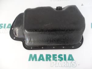 Gebruikte Carterpan Peugeot 205 II (20A/C) 1.4 Prijs € 25,00 Margeregeling aangeboden door Maresia Parts