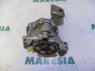 Gebruikte Oliepomp Citroen C5 II Break (RE) 2.0 HDiF 16V Prijs € 50,00 Margeregeling aangeboden door Maresia Parts