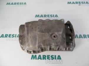 Gebruikte Carterpan Renault Espace (JE) 2.0i 16V Prijs € 30,00 Margeregeling aangeboden door Maresia Parts