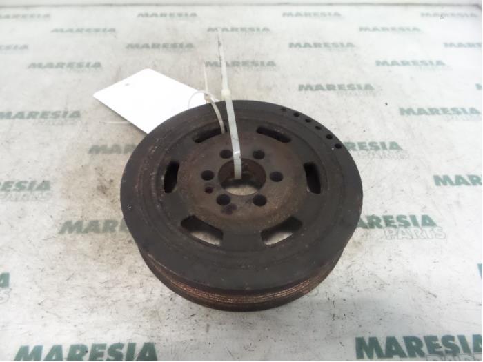 Gebruikte Krukas Poelie Fiat Marea Weekend (185BX/CX) 2.0 HLX 20V Prijs € 25,00 Margeregeling aangeboden door Maresia Parts