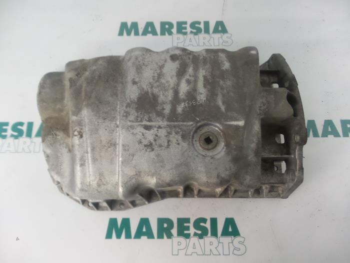 Gebruikte Carterpan Renault Megane Scénic (JA) 2.0 RT Prijs € 30,00 Margeregeling aangeboden door Maresia Parts
