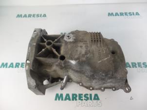 Gebruikte Carterpan Renault Grand Scénic II (JM) 1.5 dCi 105 Prijs € 40,00 Margeregeling aangeboden door Maresia Parts