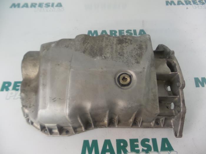 Gebruikte Carterpan Renault Megane Scénic (JA) 2.0 RT Prijs € 30,00 Margeregeling aangeboden door Maresia Parts