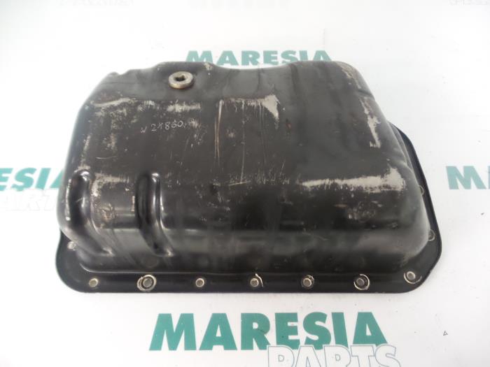 Gebruikte Carterpan Renault Megane Scénic (JA) 2.0 RT Prijs € 30,00 Margeregeling aangeboden door Maresia Parts