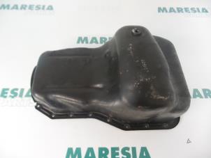 Gebruikte Carterpan Renault Megane Coupé (DA) 1.6i Prijs € 35,00 Margeregeling aangeboden door Maresia Parts