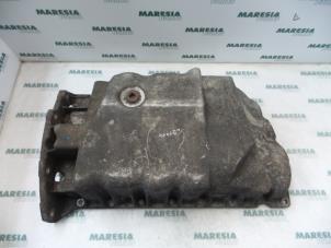 Gebruikte Carterpan Renault Kangoo Express (FC) 1.9 D 55 Prijs € 36,30 Inclusief btw aangeboden door Maresia Parts
