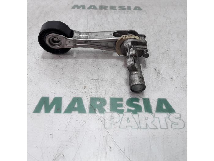 Gebruikte Spanrol Distributieriem Peugeot 207/207+ (WA/WC/WM) 1.4 16V VTi Prijs € 25,00 Margeregeling aangeboden door Maresia Parts