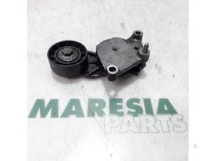 Gebruikte Spanrol Distributieriem Peugeot 207/207+ (WA/WC/WM) 1.6 HDi 16V Prijs € 25,00 Margeregeling aangeboden door Maresia Parts