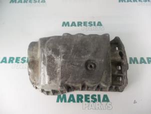 Gebruikte Carterpan Renault Clio II Societe (SB) 1.9D Prijs € 30,00 Margeregeling aangeboden door Maresia Parts