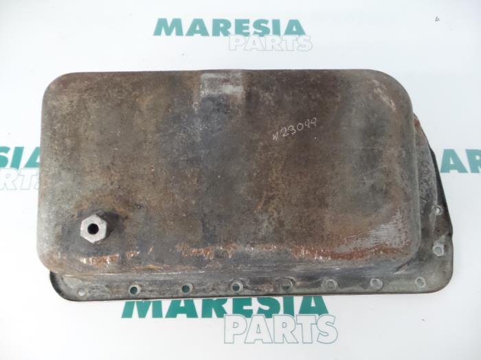 Gebruikte Carterpan Peugeot 406 (8B) 1.9 dt Prijs € 40,00 Margeregeling aangeboden door Maresia Parts