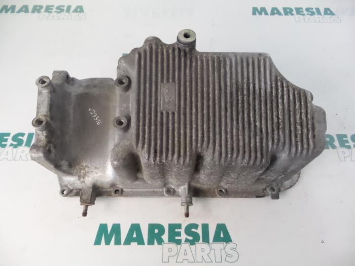 Gebruikte Carterpan Fiat Stilo (192A/B) 1.9 JTD 115 Prijs € 75,00 Margeregeling aangeboden door Maresia Parts