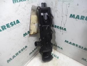 Gebruikte Kleppendeksel Peugeot 206 (2A/C/H/J/S) 1.9 D Prijs € 35,00 Margeregeling aangeboden door Maresia Parts