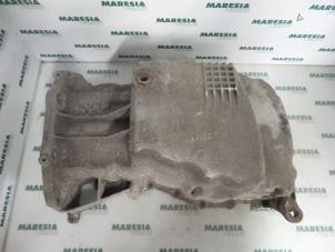 Gebruikte Carterpan Renault Laguna I (B56) 1.6 16V Prijs € 30,00 Margeregeling aangeboden door Maresia Parts