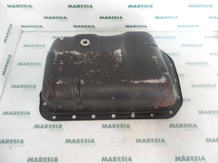 Gebruikte Carterpan Renault Laguna I Grandtour (K56) 1.8 RN,RT Prijs € 50,00 Margeregeling aangeboden door Maresia Parts