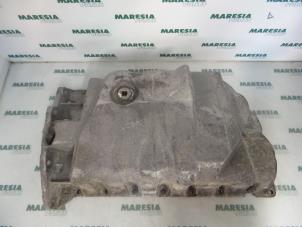 Gebruikte Carterpan Renault Laguna I (B56) 2.0 Prijs € 30,00 Margeregeling aangeboden door Maresia Parts