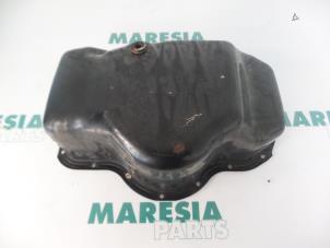 Gebruikte Carterpan Renault Twingo Prijs € 25,00 Margeregeling aangeboden door Maresia Parts