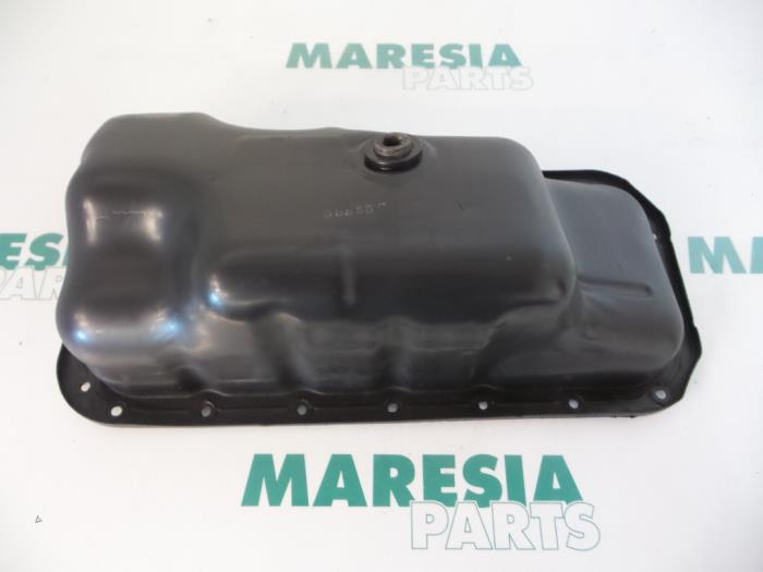 Gebruikte Carterpan Fiat Palio Weekend (178D) 1.6 16V Prijs € 25,00 Margeregeling aangeboden door Maresia Parts
