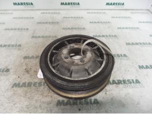 Gebruikte Krukas Poelie Alfa Romeo 147 (937) 2.0 Twin Spark 16V Prijs € 40,00 Margeregeling aangeboden door Maresia Parts