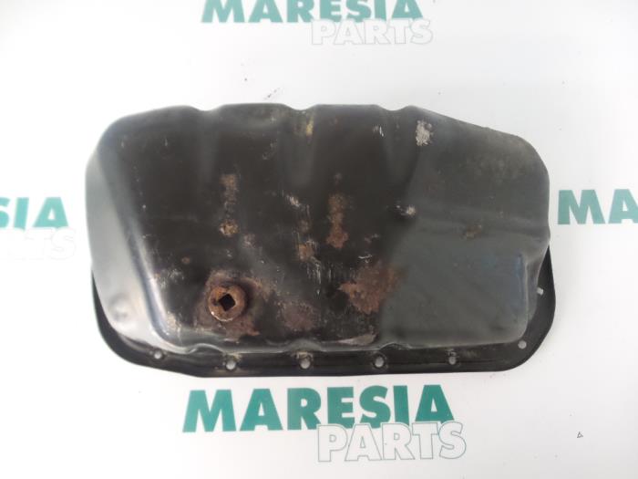 Gebruikte Carterpan Renault Twingo (C06) 1.2 Prijs € 35,00 Margeregeling aangeboden door Maresia Parts
