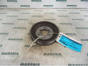 Gebruikte Krukas Poelie Citroen Xsara Picasso (CH) 1.6 Prijs € 25,00 Margeregeling aangeboden door Maresia Parts