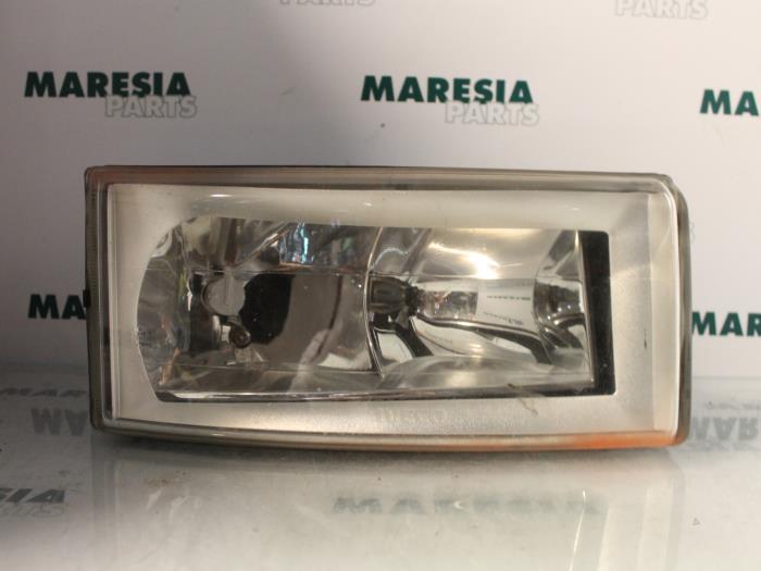 IVECO Daily 3 generation (1999-2006) Front Right Headlight 19406507