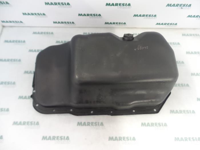 Gebruikte Carterpan Citroen Xsara Picasso (CH) 1.6 Prijs € 25,00 Margeregeling aangeboden door Maresia Parts