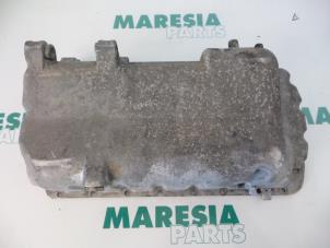 Gebruikte Carterpan Peugeot 307 SW (3H) 2.0 HDi 110 FAP Prijs € 75,00 Margeregeling aangeboden door Maresia Parts