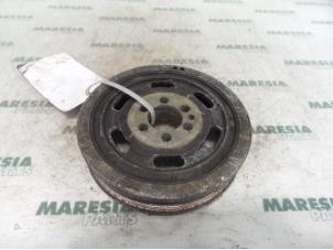 Gebruikte Krukas Poelie Lancia Kappa 2.0 20V LE,LS Prijs € 25,00 Margeregeling aangeboden door Maresia Parts