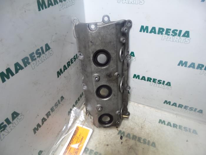 Gebruikte Kleppendeksel Renault Espace (JK) 3.0 dCi V6 24V Prijs € 75,00 Margeregeling aangeboden door Maresia Parts
