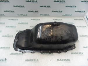 Gebruikte Carterpan Fiat Stilo (192A/B) 1.2 16V 3-Drs. Prijs € 25,00 Margeregeling aangeboden door Maresia Parts