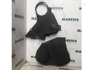 Gebruikte Distributiedeksel Peugeot 407 SW (6E) 2.2 16V Prijs € 20,00 Margeregeling aangeboden door Maresia Parts