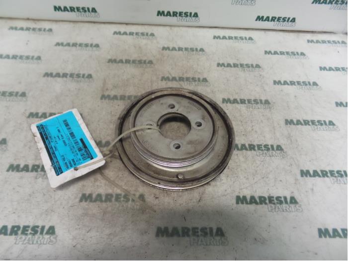 Gebruikte Poelie Krukas Renault Megane Coupé (DA) 1.6i Prijs € 25,00 Margeregeling aangeboden door Maresia Parts
